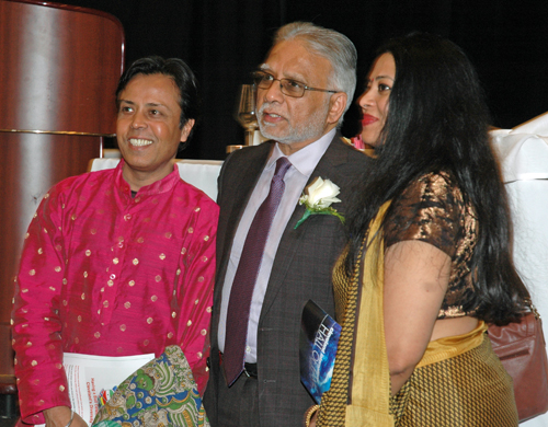 Everyone wanted to pose with new Hall of Fame inductee Dr. Mehta